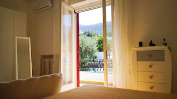 Luxury Villa | 5 bedrooms, desk, iron/ironing board, free WiFi