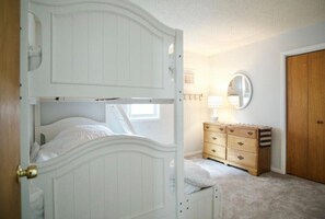 4 bedrooms, WiFi