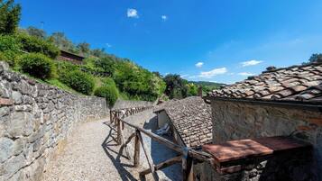 Enceinte de lâhĂ©bergement