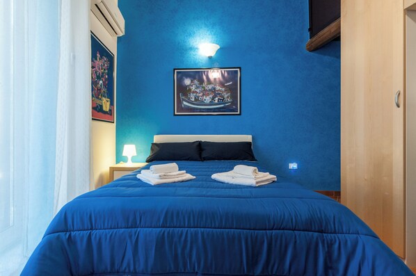 1 bedroom, iron/ironing board, free WiFi, bed sheets - Kasavucciria Apartment Delizioso Monolocale al Centro Storico di Palermo (Palermo)