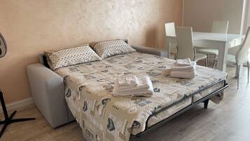 2 Schlafzimmer, Bügeleisen/Bügelbrett, WLAN, Bettwäsche