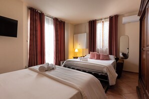 4 chambres, fer et planche à repasser, lit parapluie, Wi-Fi