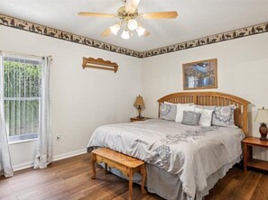 3 bedrooms, iron/ironing board, WiFi, bed sheets