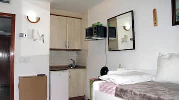 1 quarto, Wi-Fi de cortesia, roupa de cama