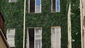 A building with a sign reading "BELAIR" at the ground level. - Urban Flat 156 - Yves Flat in Montorgueil (París)