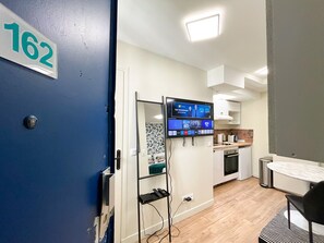 Fridge, oven, coffee/tea maker, toaster