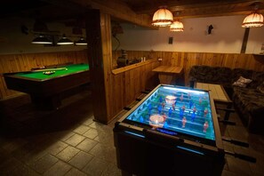 Games room - Holiday Home by Lake Dejgunek Giżycko (Gizycko)