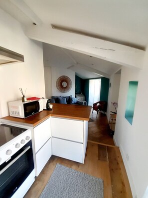 Microwave, oven, stovetop