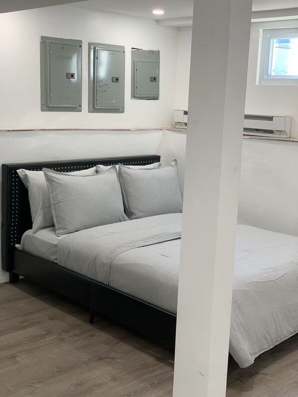 1 bedroom, iron/ironing board, WiFi, bed sheets