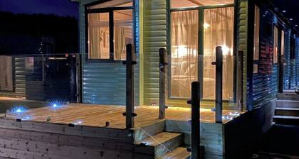 Lodge - Sleeps 6 - Parking - Garden