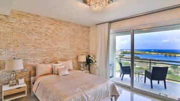 Apartment | 3 bedrooms, iron/ironing board, free WiFi, bed sheets