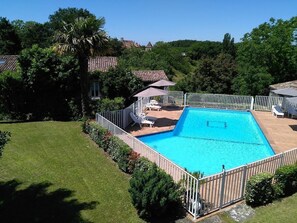Pool - Between Sarlat and Bergerac, charming country house in a lovely hamlet. (LOLME)