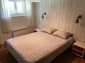 3 Schlafzimmer, Bügeleisen/Bügelbrett, Reisekinderbett, WLAN