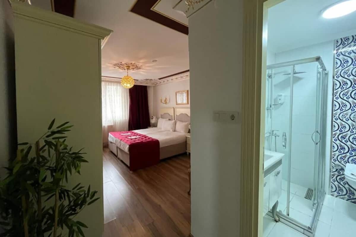 Exclusive Double Room | 2 bedrooms, premium bedding, minibar, laptop workspace