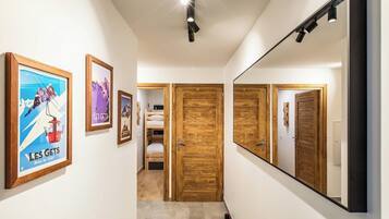2 chambres, fer et planche Ă repasser, accĂšs Internet, draps fournis