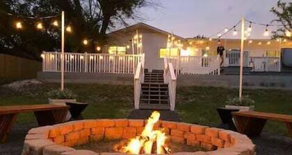 Director's Cut - A Birdy Vacation Rental