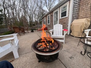 Outdoor dining - 3 Bedroom Home 1.5 mile to beaches, downtown Falmouth &  3 miles to golf (Falmouth)