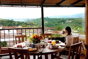 Free daily full breakfast