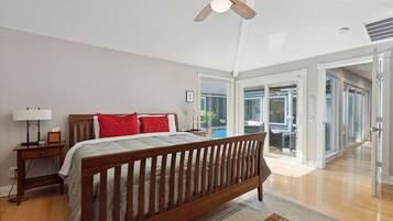 3 bedrooms, desk, iron/ironing board, WiFi