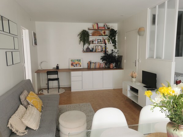 Living area - Charmant 2 Pièces, à 10 min du Métro Mairie de Montrouge (Montrouge)