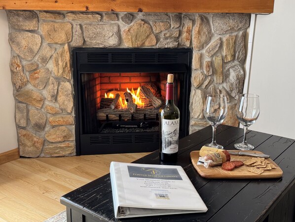 Interior - Villa @ Snowshoe King,Hot Tub,Fireplace (Snowshoe)