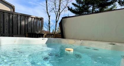 Villa @ Snowshoe King,Hot Tub,Fireplace