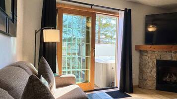 TV connectée, cheminée