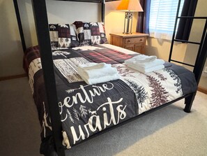 3 bedrooms, iron/ironing board, free WiFi, bed sheets