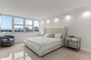 2 bedrooms, iron/ironing board, WiFi, bed sheets - Fully renovated beach front Condo for rent. (Hallandale Beach)