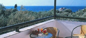 Elia Village by Irida Iris Group