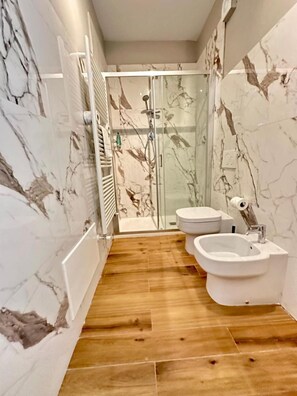 Hair dryer, towels - Two-room 11 HHAT (ASTI)