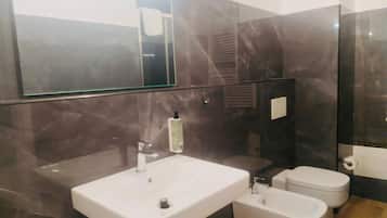 Haartrockner, Handtücher