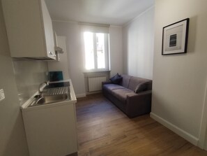 Living area - two-room apartment 19 hhat (ASTI)