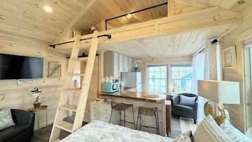 2 slaapkamers, een strijkplank/strijkijzer, beddengoed