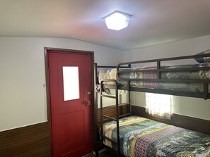 2 間睡房、床單