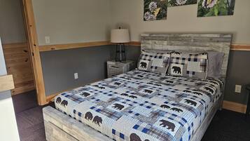 4 bedrooms, free WiFi, bed sheets