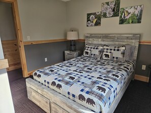 4 bedrooms, free WiFi, bed sheets