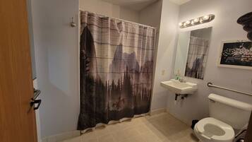 Shower, towels