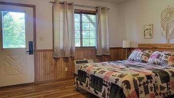 2 bedrooms, bed sheets