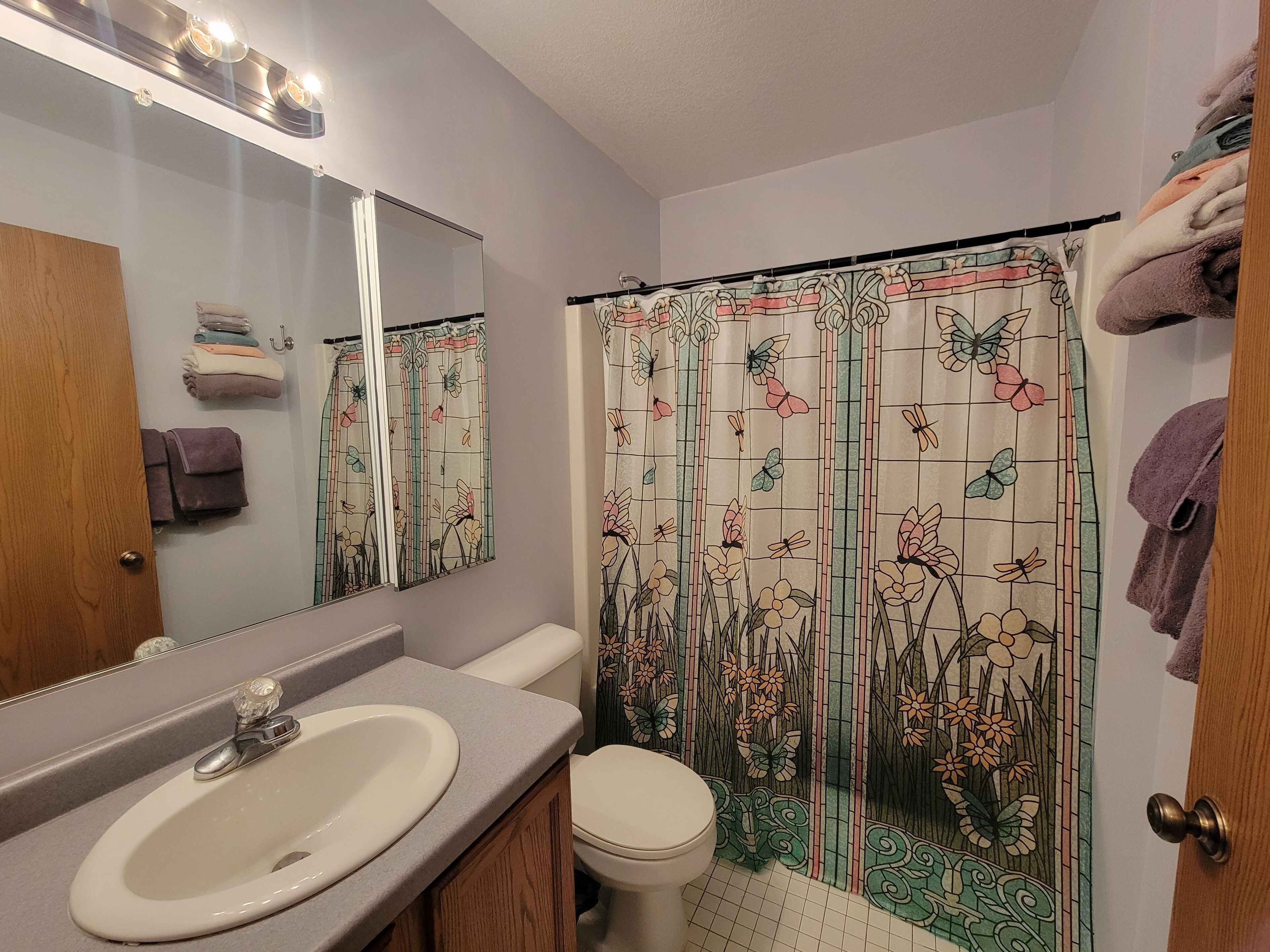 Shower, towels