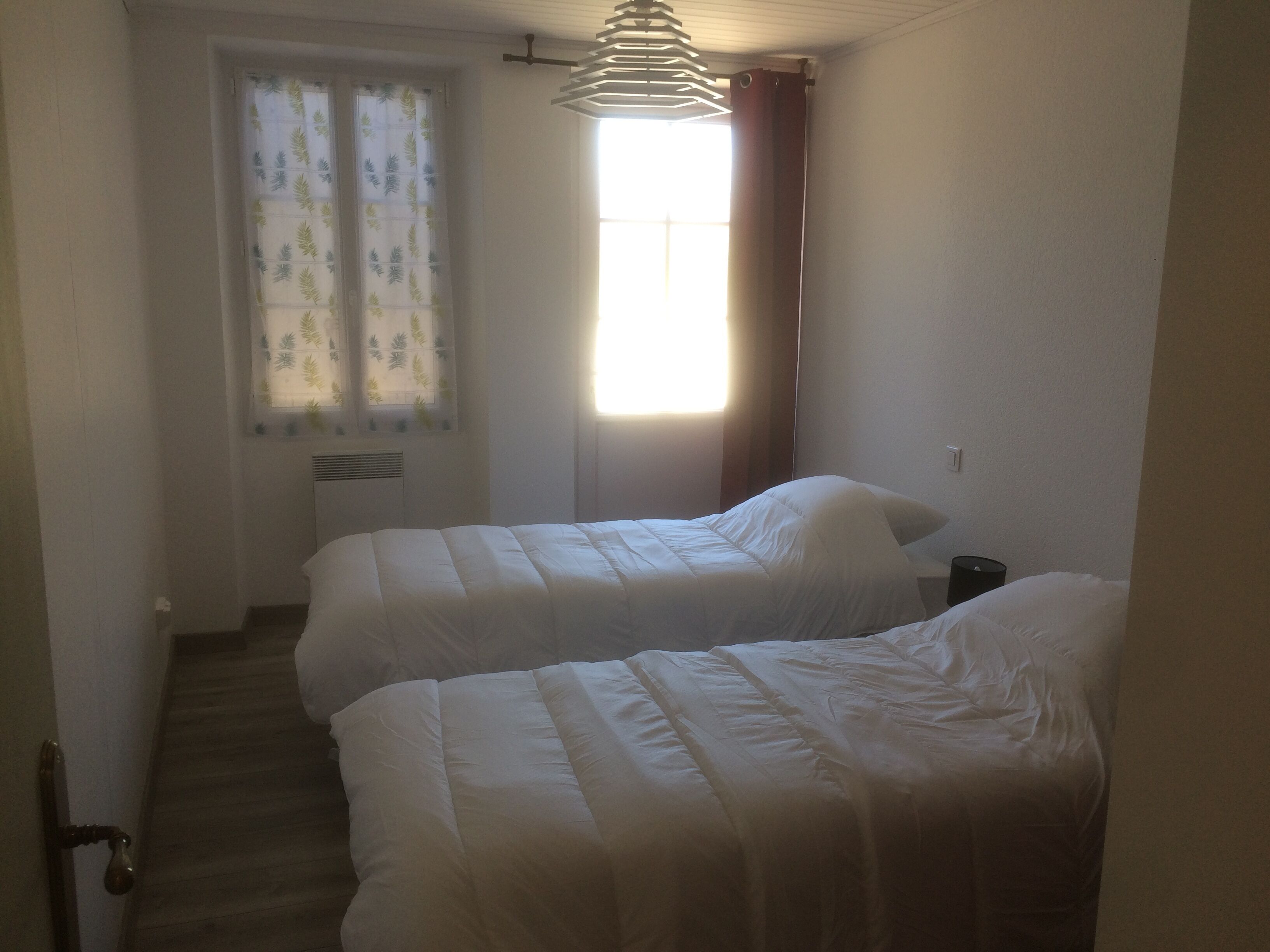 2 chambres, draps fournis