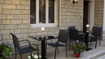 Ristorazione all'aperto