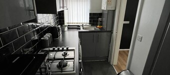 City Escape - Charming 2-bed House