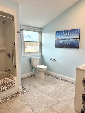 シャワー、ヘアドライヤー、タオル、石鹸