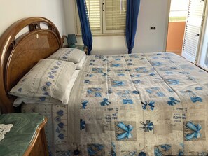 1 chambre, bureau, Wi-Fi gratuit, draps fournis