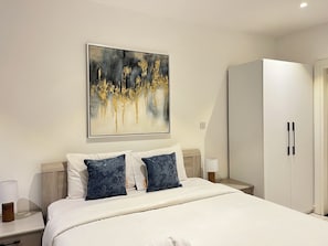 Appartement luxueux, 1 chambre, non-fumeur | Décor unique, ameublement unique, bureau
