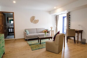 Appartement (302) | Coin séjour | TV connectée