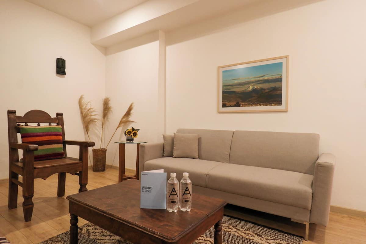 Apartment (204) | Living area | Smart TV
