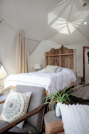 2 bedrooms, WiFi, bed sheets - Sunlight Peak Dome (Cody)