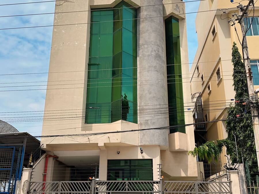 Fachada da propriedade